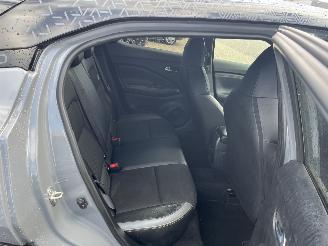 Nissan Juke 1.0 DIG-T Kiiro picture 12