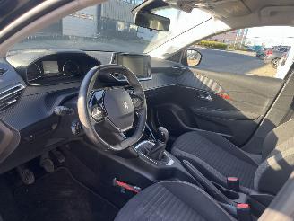 Peugeot 208 1.2 PureTech Active picture 13