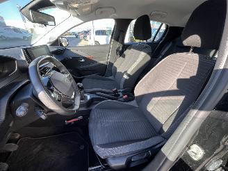 Peugeot 208 1.2 PureTech Active picture 14