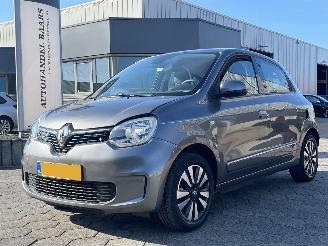 Unfallwagen Renault Twingo Z.E. R80 Intens 2021/12