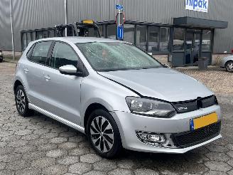 Vaurioauto  passenger cars Volkswagen Polo 1.0 Bluemotion Edition AUTOMAAT 2016/4