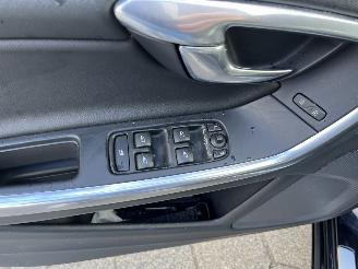 Volvo V-60 2.4 D6 AWD Plug-In Hybrid R-Design picture 18