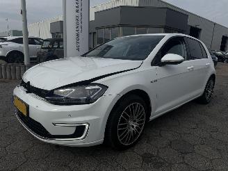 Damaged car Volkswagen e-Golf 35,8 kWh E-golf 2018/3