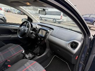 Peugeot 108 1.0 e-VTi Allure picture 15