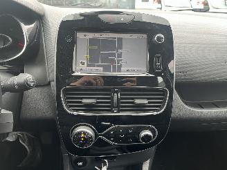 Renault Clio Estate 0.9 TCe Intens picture 17