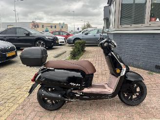 Kymco  Like picture 4