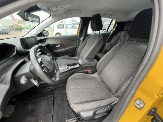 Peugeot e-208 EV Active Pack 50 kWh picture 13