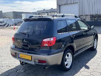 Mitsubishi Outlander 2.0 Invite plus picture 4