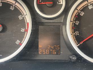 Opel Corsa 1.2-16V Essentia picture 17