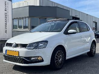 uszkodzony samochody osobowe Volkswagen Polo 1.2 TSI Comfortline 2022/10