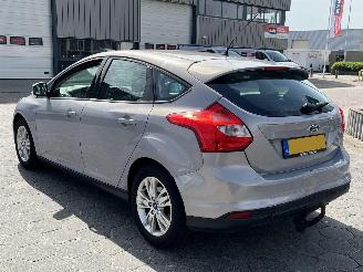 Ford Focus 1.6 TI-VCT First Edition picture 6