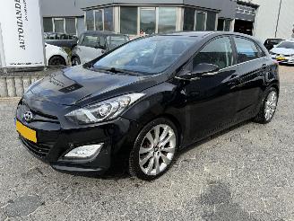 Coche accidentado Hyundai I-30 1.6 GDI Business Edition 2012/4