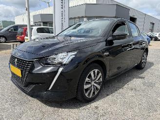 krockskadad bil auto Peugeot 208 1.2 PureTech Active 2020/1