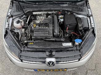 Volkswagen Golf  picture 7