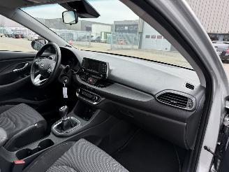 Hyundai I-30 1.0 T-GDI Comfort picture 17