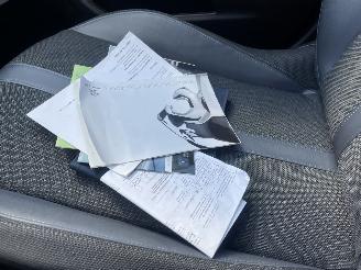 Peugeot e-2008 EV Allure 50 kWh picture 21