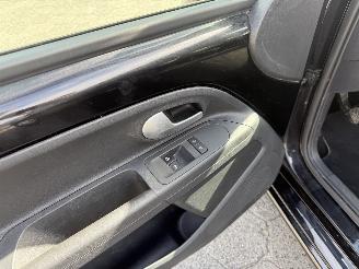 Volkswagen Up! 1.0 picture 9