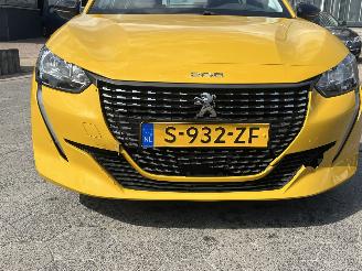 Peugeot 208 1.2 PureTech Active Pack picture 8