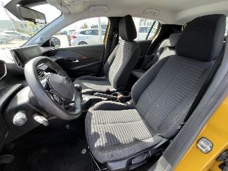 Peugeot 208 1.2 PureTech Active Pack picture 12