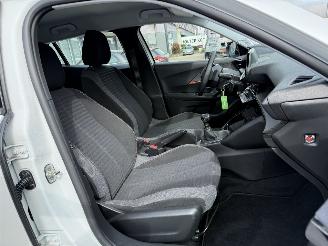 Peugeot 2008 1.2 PureTech Active picture 13