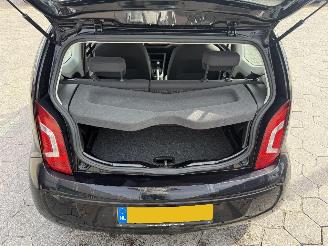 Volkswagen Up! 1.0 high up! BlueMotion picture 12