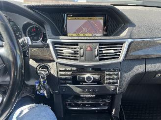Mercedes E-klasse 300 CDI Avantgarde AUTOMAAT PANO picture 18