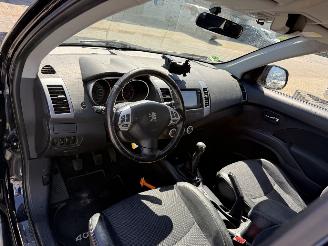 Peugeot 4007 2.4 ST 7p. picture 16