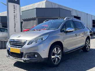 Schadeauto Peugeot 2008 1.2 PureTech Allure 2015/8