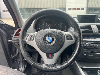 BMW 1-serie 116i Business Line picture 17