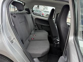 Volkswagen Up! 1.0 picture 12