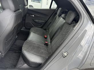 Peugeot e-2008 EV GT 54 kWh picture 11