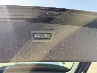 BMW 3-serie Touring 330i Centennial High Executive picture 14