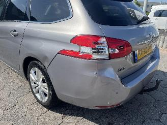 Peugeot 308 SW 1.6 BlueHDI Blue Lease Executive Pack picture 7