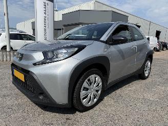 Voiture accidenté Toyota Aygo X 1.0 VVT-i MT Play 2022/10