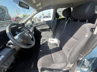 Honda Fr-v 1.7i Comfort picture 14