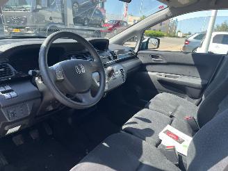 Honda Fr-v 1.7i Comfort picture 13