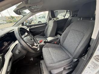 Volkswagen Golf 1.0 eTSI Life picture 14