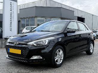 krockskadad bil auto Hyundai I-20 1.2 HP i-Motion 2014/12