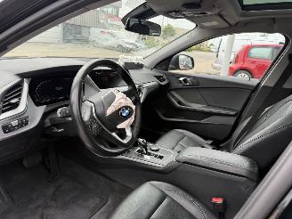 BMW 1-serie 118i High Executive AUTOMAAT picture 11
