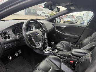 Volvo V-40 2.0 D4 R-Design Business picture 12