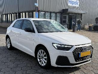 Voiture accidenté Audi A1 SPORTBACK 30 TFSI Pro Line S 2021/3