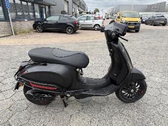 Vespa  Sprint 4T Sport picture 5