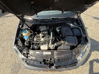 Volkswagen Golf 1.2 TSI Tour picture 9