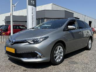 Coche accidentado Toyota Auris Touring Sports 1.8 Hybrid Lease pro 2015/8