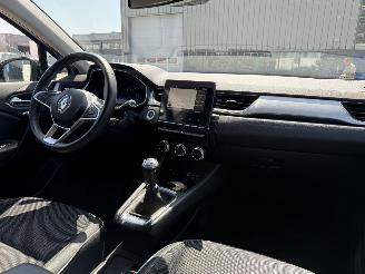 Renault Captur 1.0 TCe 90 Intens picture 15