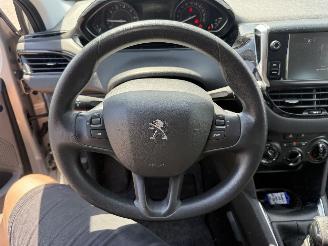 Peugeot 208 1.2 PureTech Blue Lion picture 15