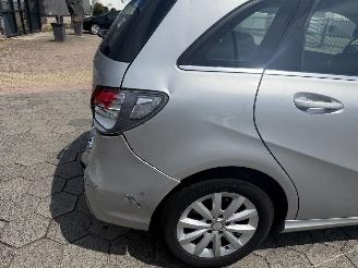 Mercedes B-klasse 180 Ambition AUTOMAAT picture 10