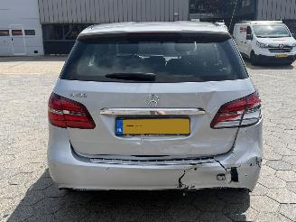 Mercedes B-klasse 180 Ambition AUTOMAAT picture 5