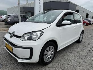 uszkodzony samochody osobowe Volkswagen Up! 1.0 BMT move up! 2017/2