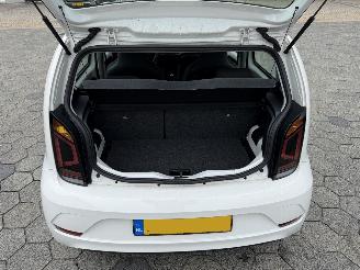Volkswagen Up! 1.0 BMT move up! picture 11